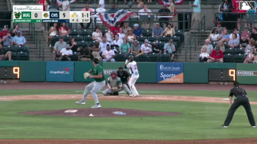 Alberth Palma singles on a line drive to center fielder Luis Guanipa. Jose Perez scores.