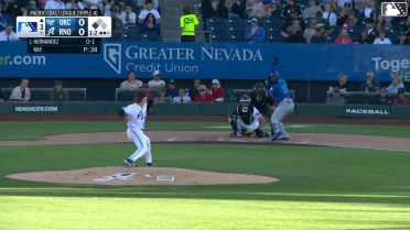 Teoscar Hernández homers (3) on a fly ball to center field. Eliezer Alfonzo scores.