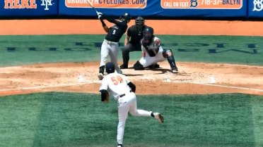 Roderick Arias drives in five during three-hit game