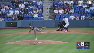 Mairoshendrick Martinus homers (1) on a line drive to left field.