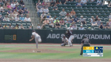 Wilfredo Lara singles on a ground ball to left fielder Esteban González. Chase Jaworsky scores.