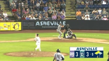 Ely Brown doubles (11) on a line drive to center fielder Justin Thomas Jr. James Taussig scores. Arxy Hernandez scores.