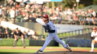 Homer Barrage Falls Short in Schmidt and McMahon’s Rehab Outing