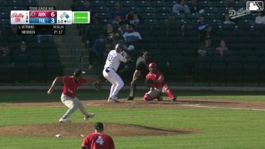 Joe Vetrano homers (2) on a fly ball to center field. Griffin Lockwood-Powell scores.