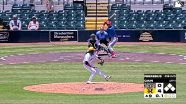 Alirio Ferrebus' solo home run