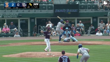 Chuck King In play, run(s) to Ronny Mauricio