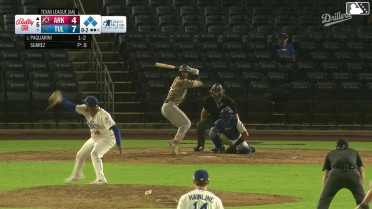 Charlie Pagliarini hits a grand slam (19) to left field. Bill Knight scores. Jonny Farmelo scores. Felnin Celesten scores.