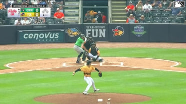 Cal Conley homers (3) on a fly ball to right center field.