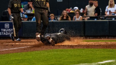 Dash Pick Up Third Straight One-Run Victory