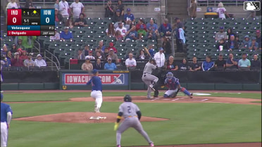 Keiner Delgado doubles (2) on a sharp line drive to right fielder Kevin Alcántara. Termarr Johnson scores.