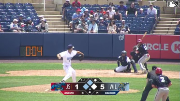 Luis Caicuto doubles (8) on a line drive to right fielder Jack Moroknek. Daunte Stuart scores. Trent Farquhar scores.