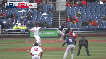 Je'Von Ward walks. Jackson Hornung scores. Sean Keys to 3rd. Aaron Parker to 2nd.