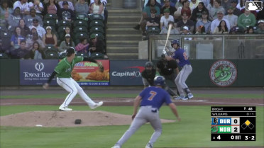 Carson Williams doubles (6) on a sharp fly ball to center fielder Michael Siani. Austin Slater scores.