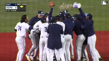 Manuel Pena send everyone home with a walk-off double