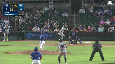 Ernesto Martinez Jr. triples (4) on a sharp fly ball to center fielder Brett Bateman. Oswaldo Cabrera scores. Tyler Hardman scores.