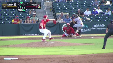 Edgleen Perez singles on a line drive to left fielder Trevor Haskins. Eddie King Jr. scores.