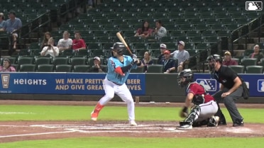 César Salazar doubles (6) on a fly ball to shortstop Santiago Espinal. Raynel Delgado scores.