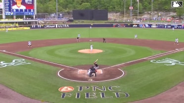 Anthony Seigler singles on a ground ball to right fielder Yanquiel Fernández. Nate Eaton scores.