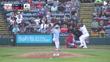 Kyle Brnovich Ball to Lonnie White Jr.