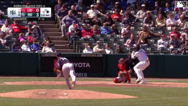 Esmerlyn Valdez homers (2) on a fly ball to center field. Ronny Simon scores.