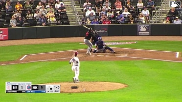 Calvin Harris homers (1) on a fly ball to right field. Wilfred Veras scores.