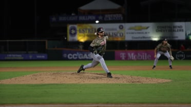 Travs Pitch Past Hooks