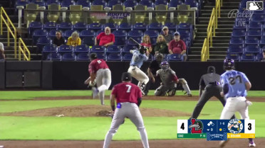 Juan Benjamin doubles (6) on a sharp line drive to right fielder Samuel Munoz. Cannon Peebles scores. José Pirela scores.