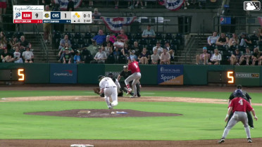 Billy Carlson singles on a line drive to right fielder Slater de Brun. Crew McChesney scores. Matthew Boughton to 3rd.