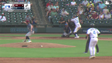 Zach Dezenzo singles on a line drive to right fielder Marcus Lee Sang. Yamal Encarnacion scores. Tommy Sacco Jr. scores.