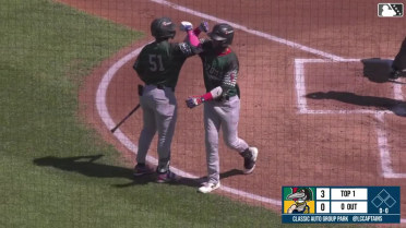 Dodgers No. 4 prospect Eduardo Quintero hits home run