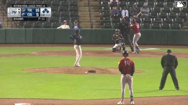 Eduardo Valencia singles on a sharp line drive to center fielder Dayan Frias. Tyler Gentry scores. Gage Workman to 3rd. Corey Julks to 2nd.