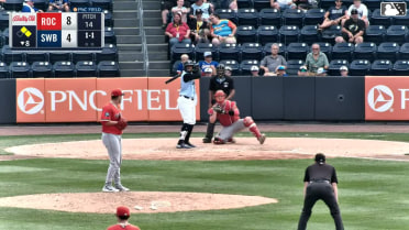 Andry Lara In play, run(s) to Yanquiel Fernández