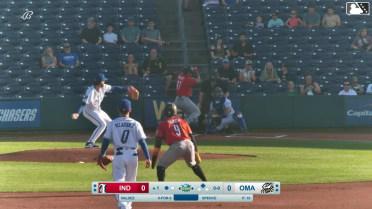 Enmanuel Valdez singles on a line drive to right fielder Matthew Lugo. Ronny Simon scores.