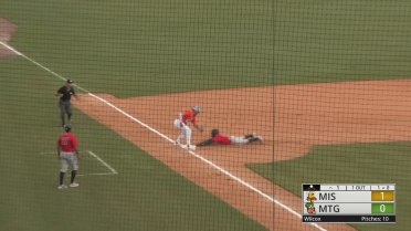 Justin Dean sets stolen base team record 