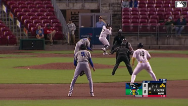 Eduardo Tait singles on a fly ball to center fielder Asbel Gonzalez. Jay Thomason scores. Jaime Ferrer scores. Marek Houston to 3rd. Eduardo Tait to 2nd.
