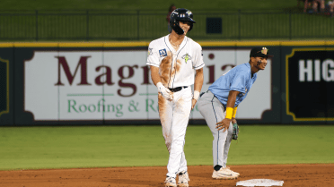 Vanek Clobbers 13th Homer of Season in 4-2 Win 