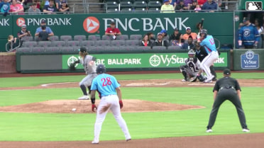 Hagen Smith In play, run(s) to Kemp Alderman