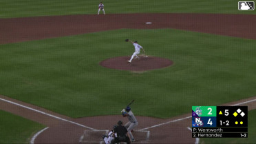 Roynier Hernandez singles on a sharp line drive to right fielder Victor Arias. GJ Hill scores.