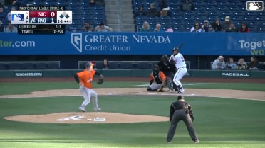 Tyler Locklear doubles (3) on a sharp line drive to center fielder Grant McCray. Pavin Smith scores. Luis Urías scores.