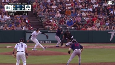 Cal Stevenson out on a sacrifice fly to right fielder Jesus Castillo. Brett Callahan scores. Trei Cruz to 3rd.