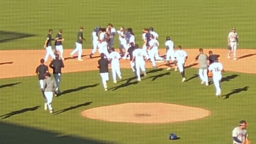 Ed Howard's walk-off single in the Fall League