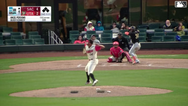 Buddy Kennedy walks. Drew Gilbert scores. Jesus Rodriguez to 3rd. Bryce Eldridge to 2nd.