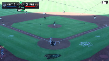 Easton Shelton singles on a line drive to left fielder Yeiker Reyes. Ching-Hsien Ko scores.