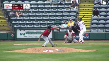 Derek Berg homers (3) on a fly ball to center field.