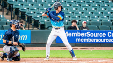 Tenth-Inning Surge Lifts Space Cowboys Past Aces In Series Opener