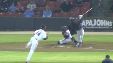 Stiven Martinez's RBI single to left