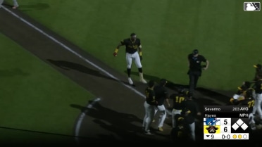 Tony Blanco Jr. hits a 119.8 mph walk-off home run