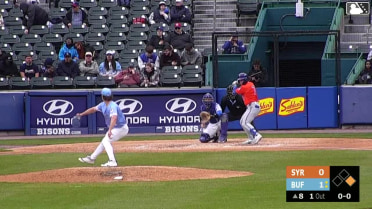 Nick Morabito homers (2) on a fly ball to left center field. Yonny Hernández scores.