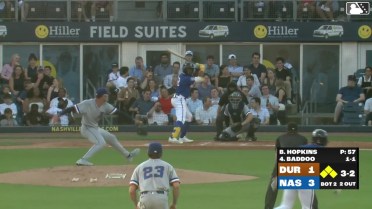 Akil Baddoo walks. Ethan Murray scores. Greg Jones to 3rd. Luis Lara to 2nd.