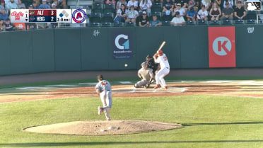 Kevin Bazzell doubles (3) on a fly ball to center fielder Lonnie White Jr. Elijah Green scores.